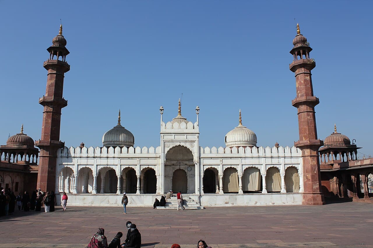 Moti Masjid