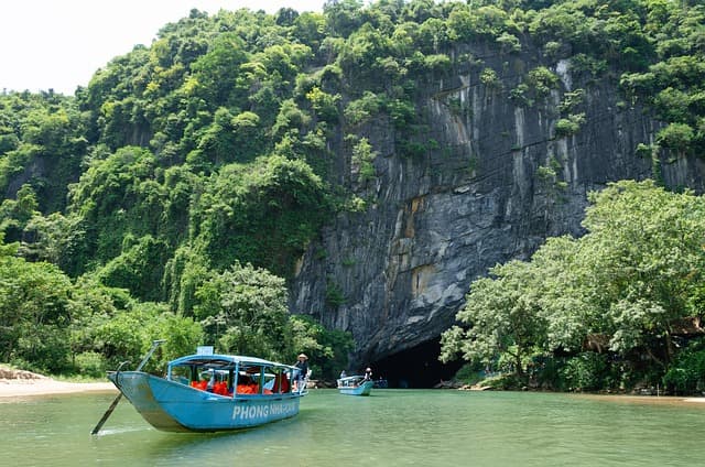 Top 5 Unexplored Caves in the United States for Adventure Seekers