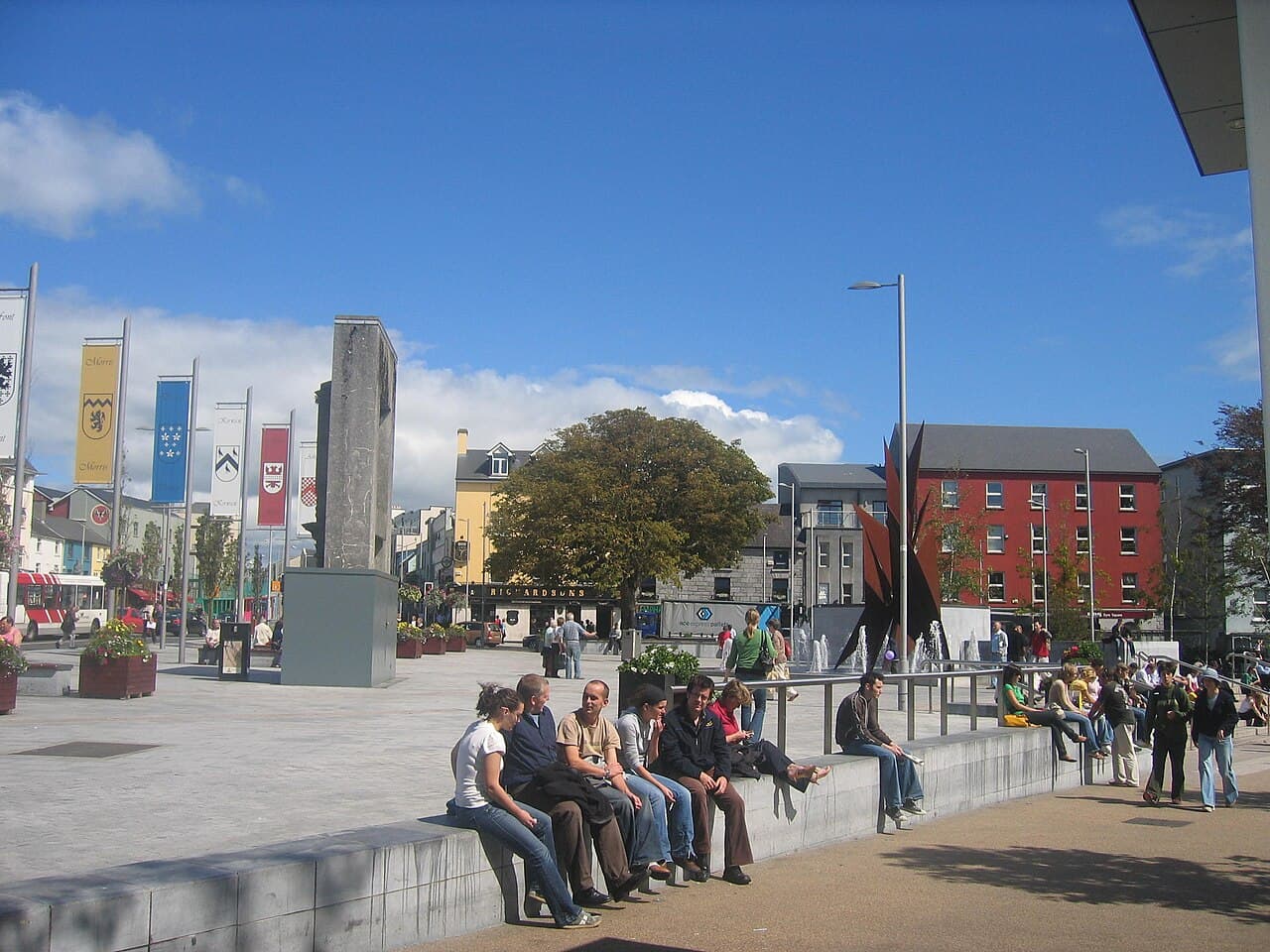 Eyre Square (John F. Kennedy Memorial Park)