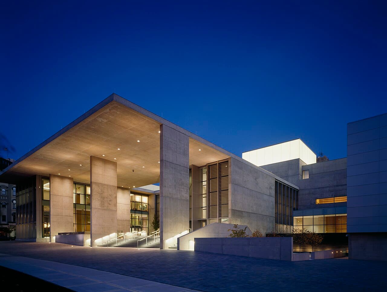 Grand Rapids Art Museum (GRAM)