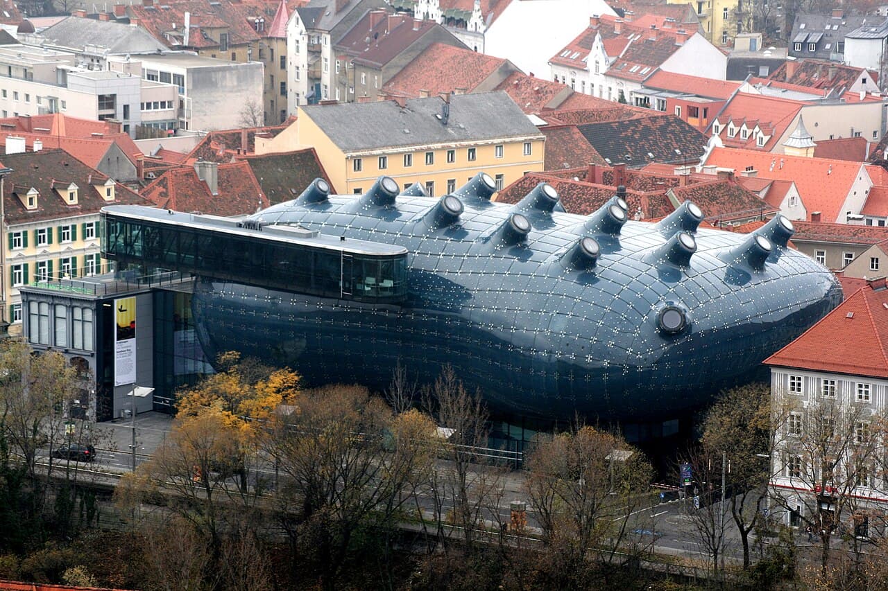 Kunsthaus Graz (Friendly Alien)