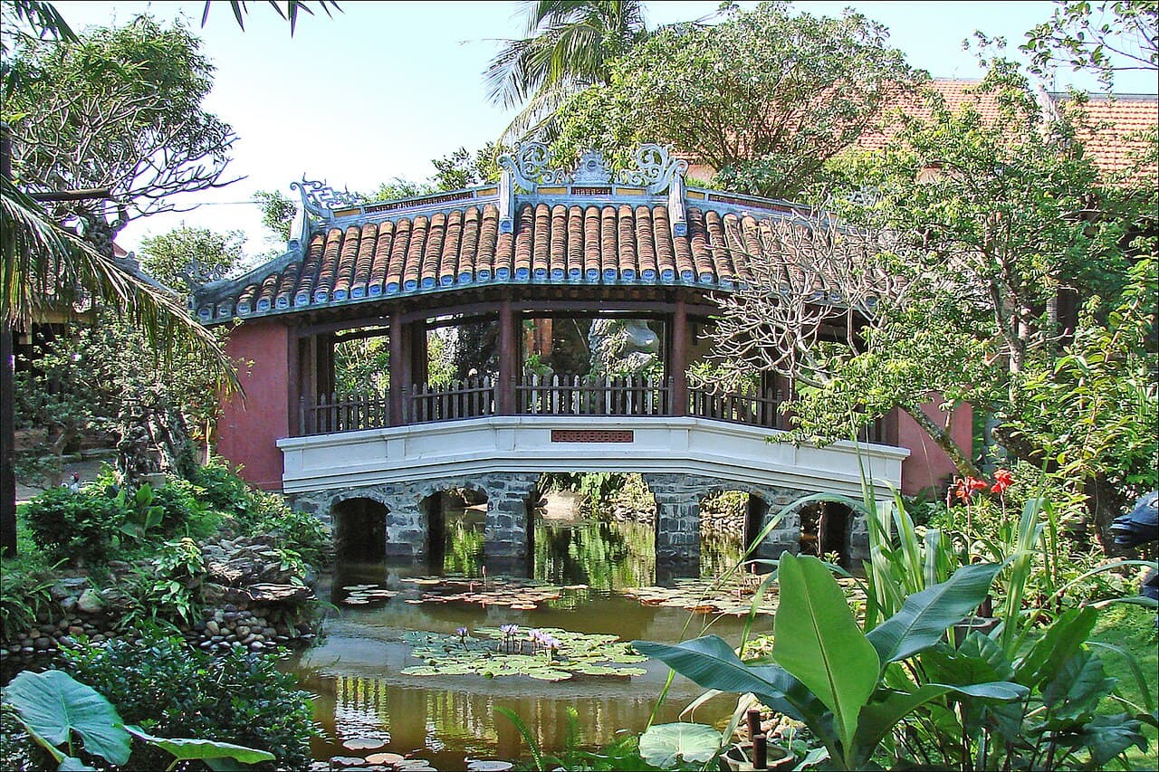 Thu Bon River