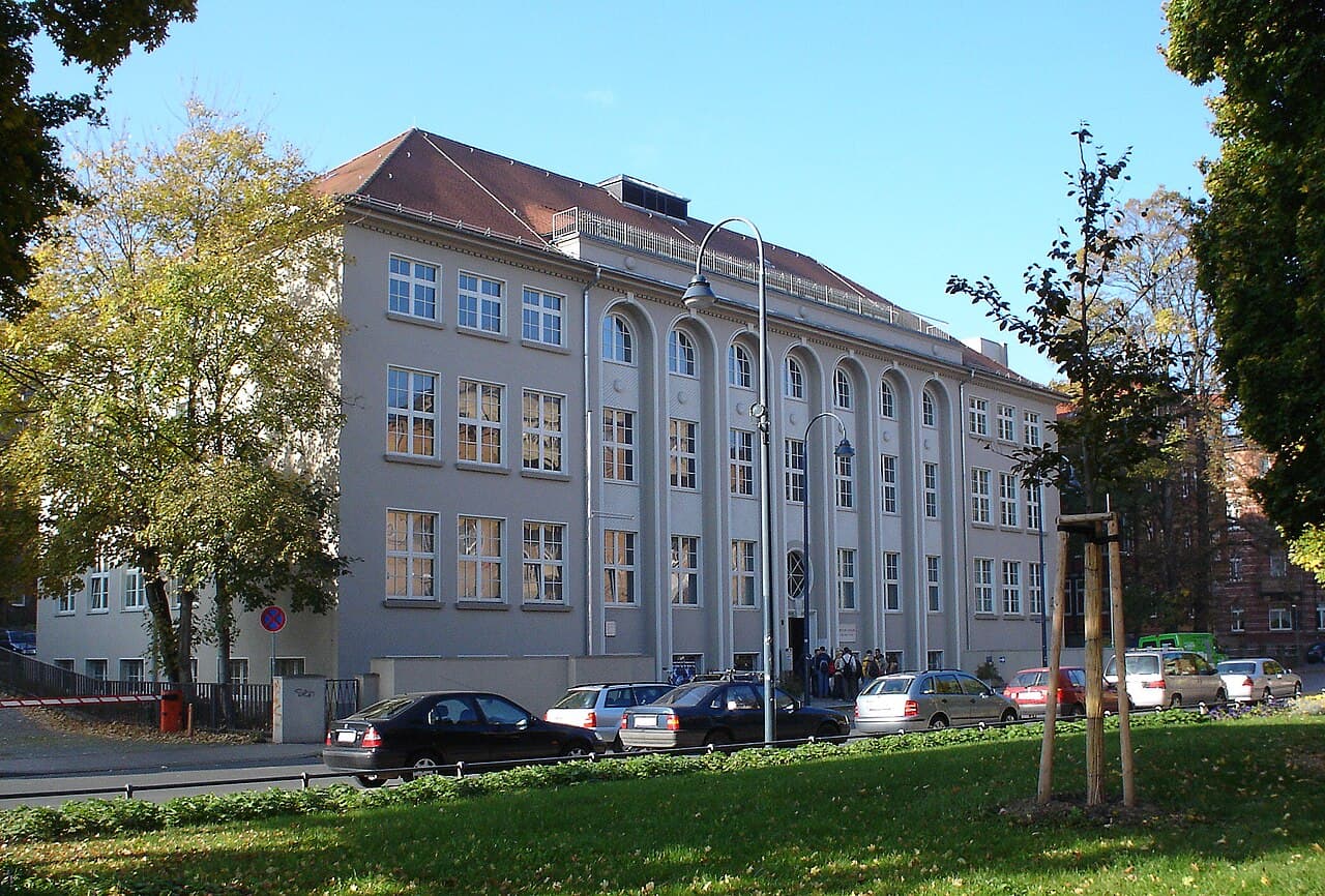 Optical Museum