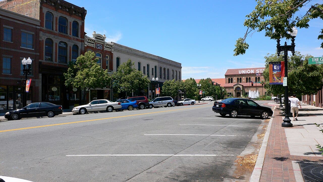 Historic 25th Street