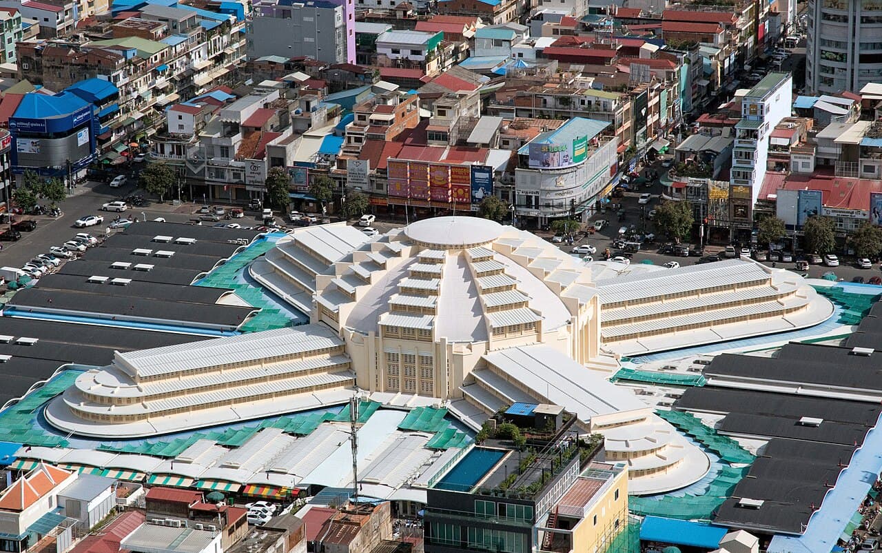 Central Market (Psar Thmey)