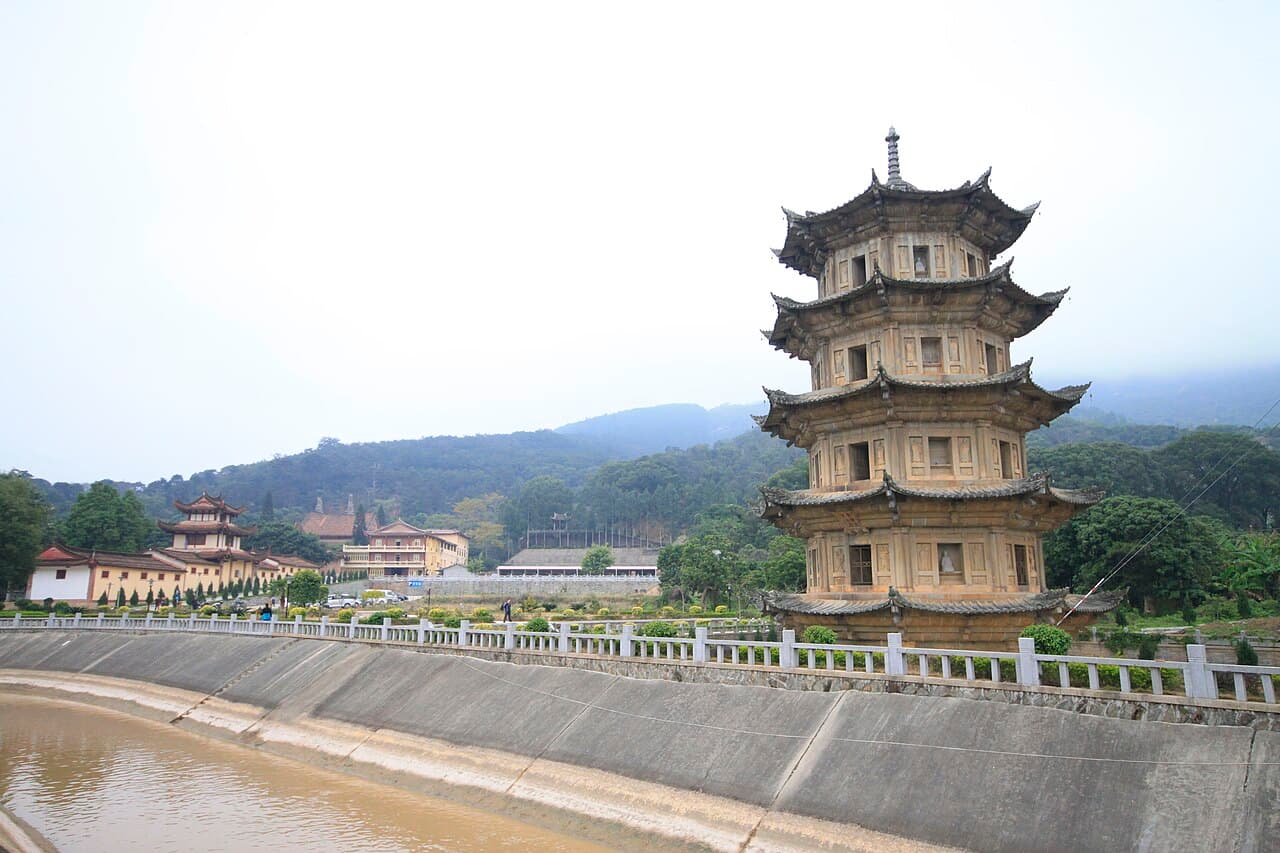 Guanghua Temple