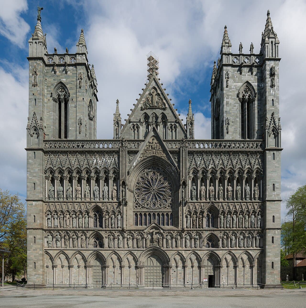 Nidaros Cathedral (Nidarosdomen)