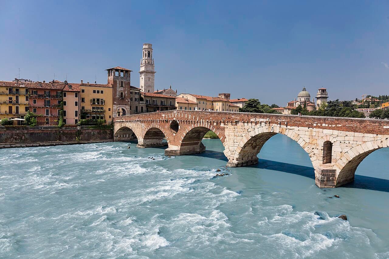 Ponte Pietra